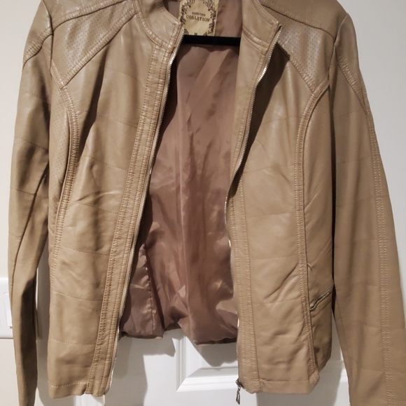 Jacket - Picture 5 of 6